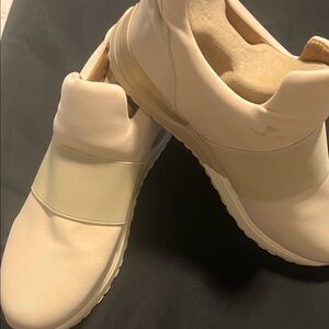 Women's Stylish Cream Slip-On Sneakers